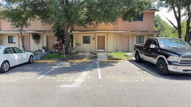 Building Photo - 4003 Oak Limb Ct