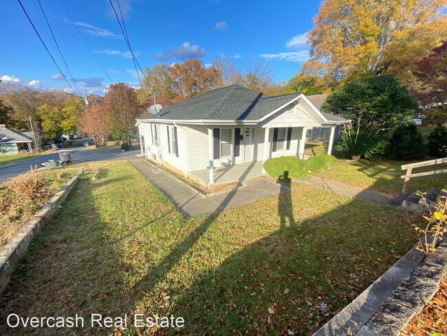 Building Photo - 2 br, 1 bath House - 534 W 8th St