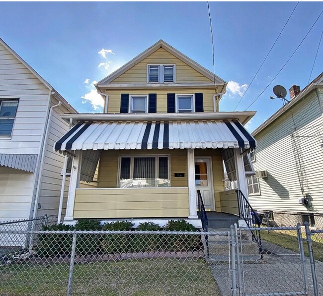 Building Photo - 36 W Beatty St