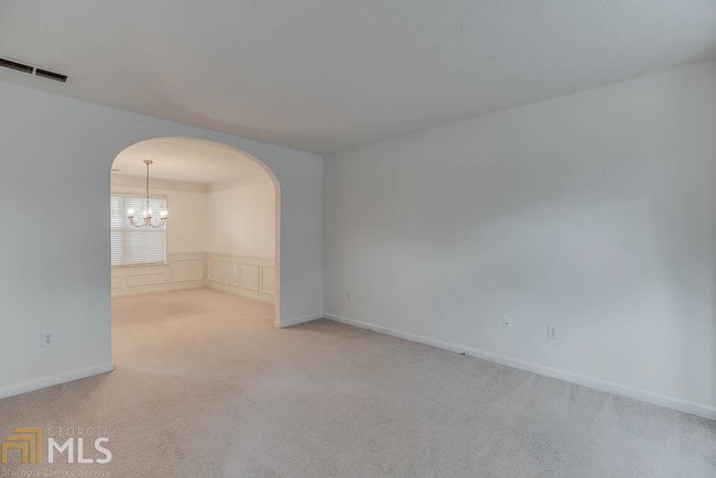 Building Photo - 1358 Dalesford Dr