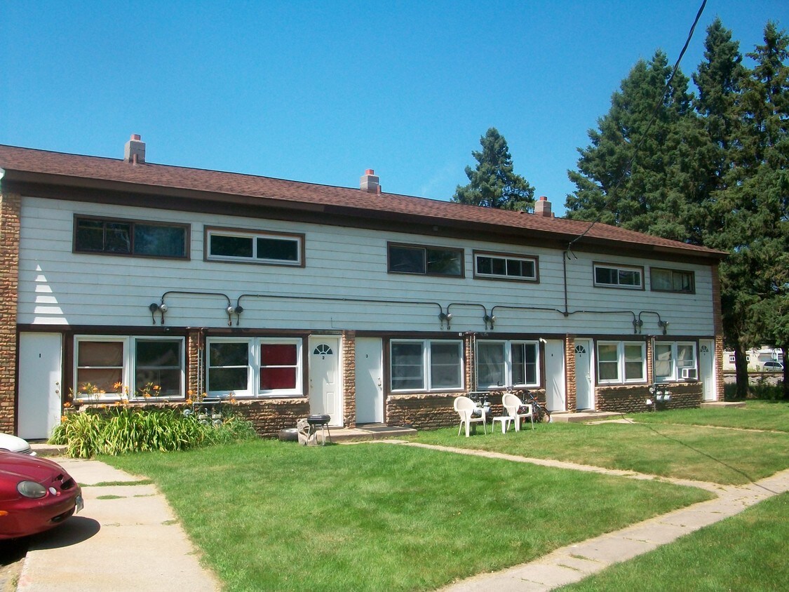 112 NE 5th Ave, Grand Rapids, MN 55744 Apartments in Grand Rapids, MN