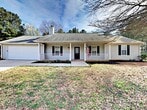 Primary Photo - 203 Creek Side Pl