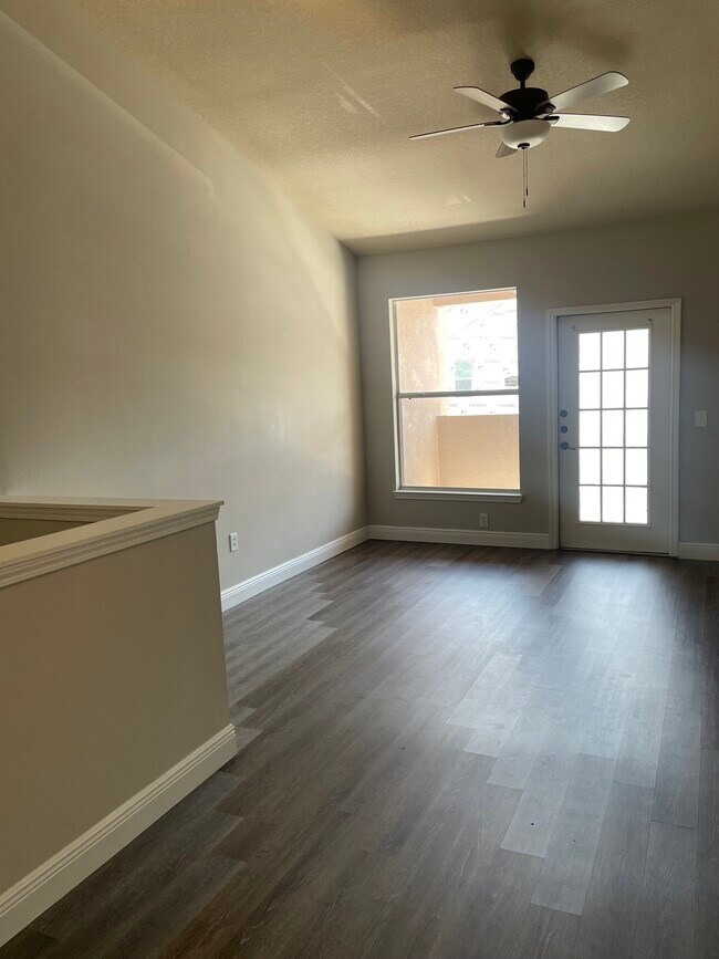 Building Photo - 18128 Villa Creek Dr