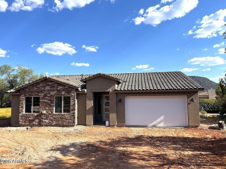 Primary Photo - 375 Verde Valley School Rd