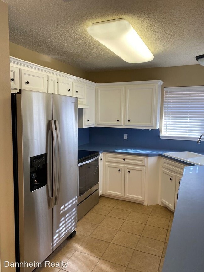 Building Photo - 3 br, 2 bath House - 2812 87th St