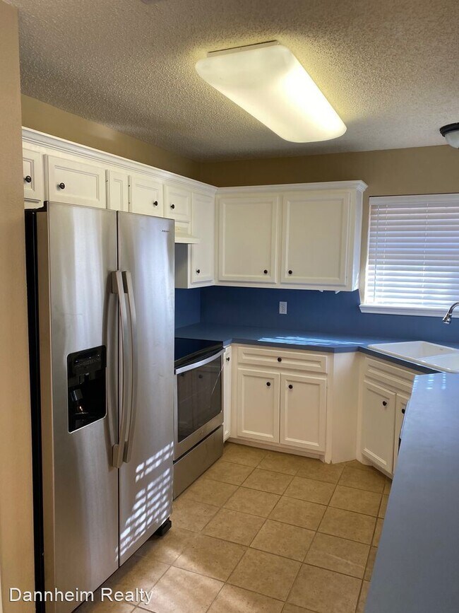 Foto del edificio - 3 br, 2 bath House - 2812 87th St