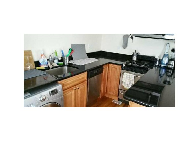 Foto principal - 172 Fuller St