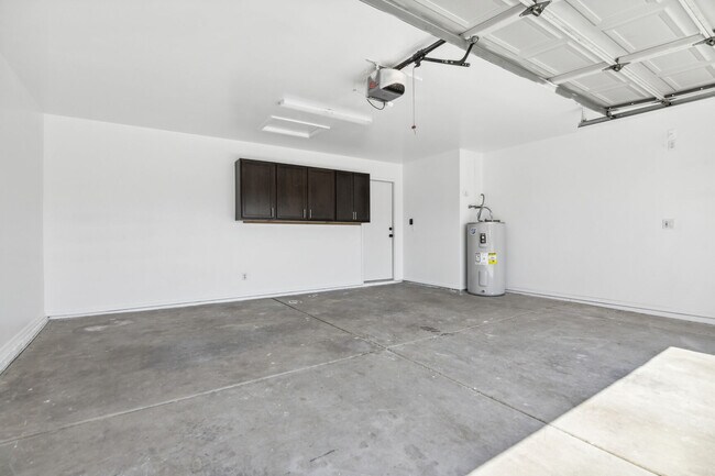 Building Photo - 7420 W Greer Ave