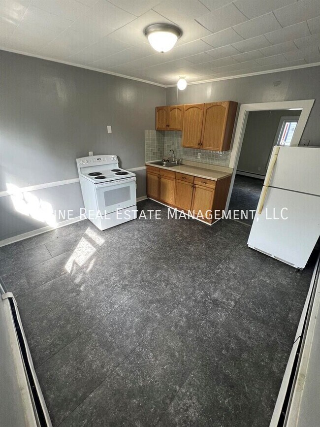 Foto del edificio - 61-63 Pearl St. Apt.