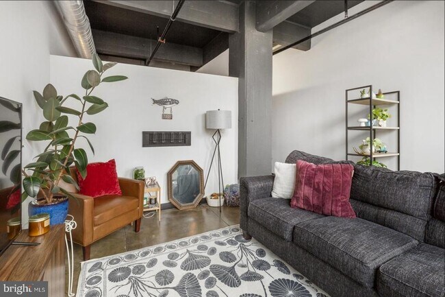 Foto del edificio - 1701 Tulip St
