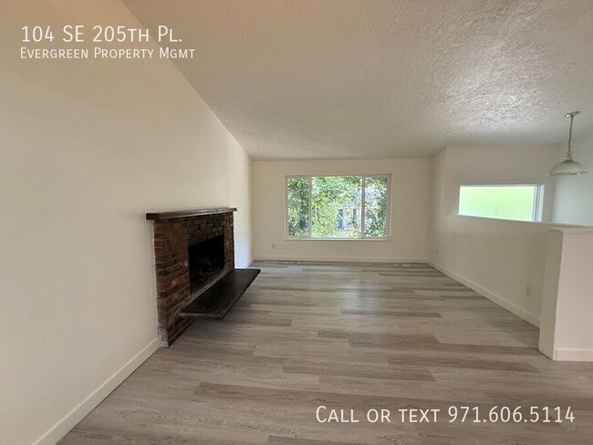 Foto del edificio - 104 SE 205th Pl