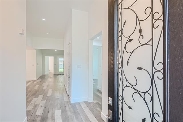 Building Photo - 2940 Henry Rd