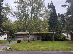 Building Photo - 6949 Windsor Pl