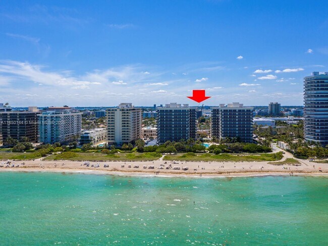 Foto del edificio - 9595 Collins Ave