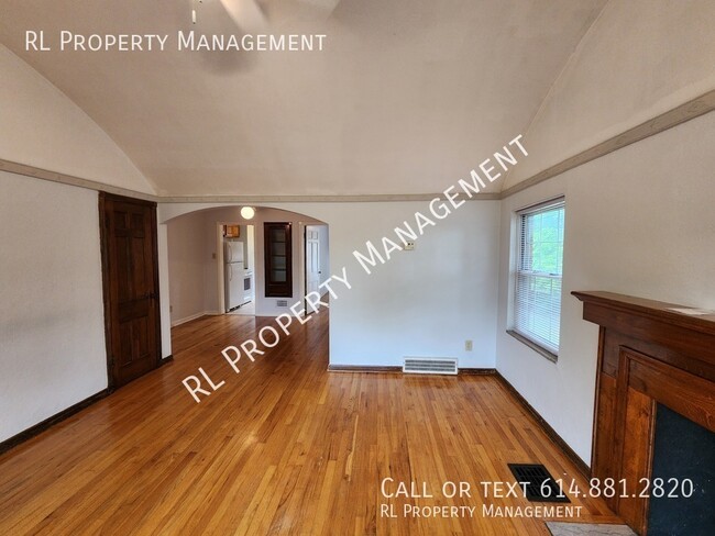 Building Photo - Lovely 1 bedroom 1 bathroom apartment in G...