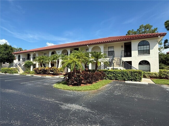 Foto del edificio - 212 Deerwood Cir