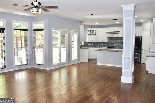 Building Photo - 356 Regal Pines Ct