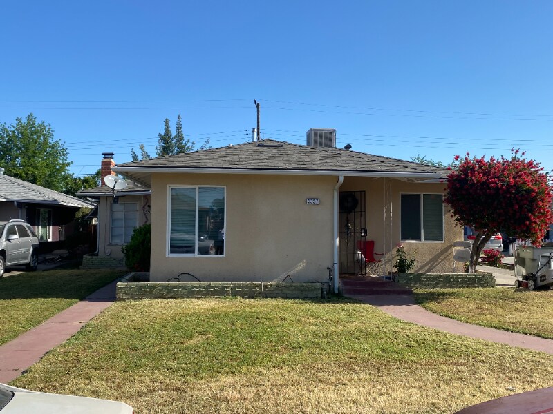 Primary Photo - 3357 E Terrace Ave
