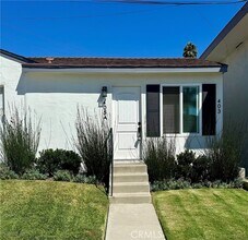 Building Photo - 405 Avenida Victoria