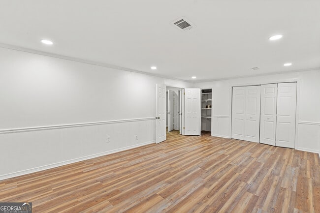 Building Photo - 1173 Mill Ridge Dr