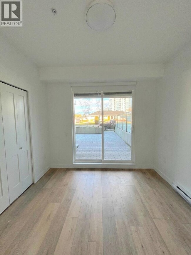Building Photo - 4933 Clarendon St