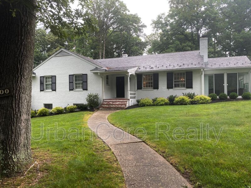 Foto principal - 7900 Marilea Rd