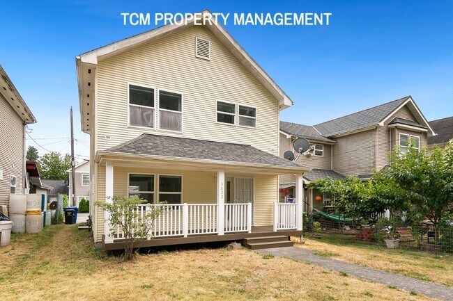 Building Photo - 5822 32nd Ave S