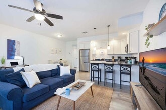 Building Photo - 128 Ashworth Ave Building Photo - 128 Ashworth Ave