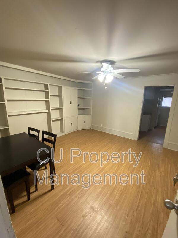 Foto del edificio - 207 E Clark St