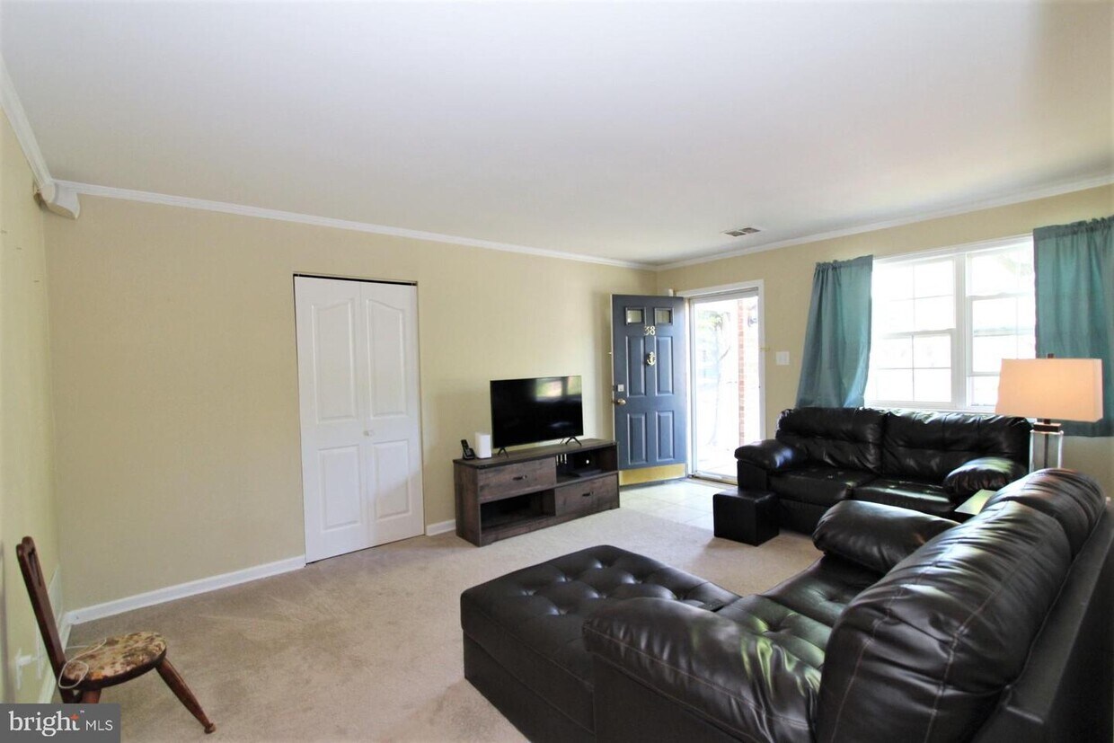 38 Turtle Creek Dr, Medford, NJ 08055 Townhome Rentals in Medford NJ