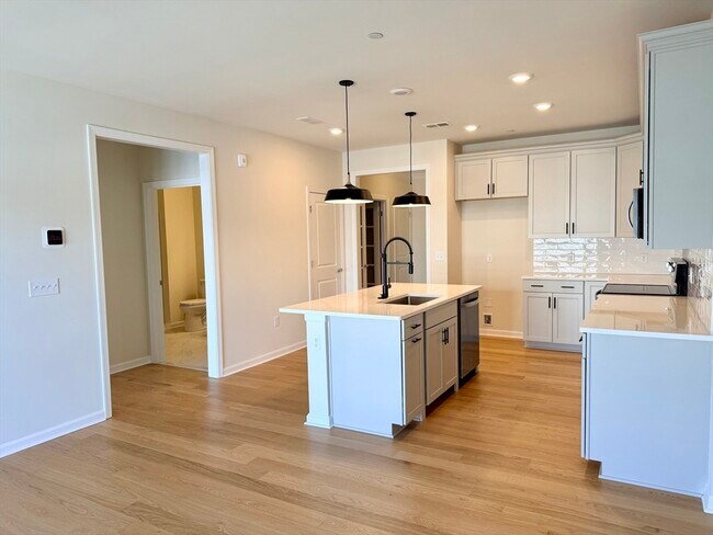 Foto del edificio - 2 Codman Wy