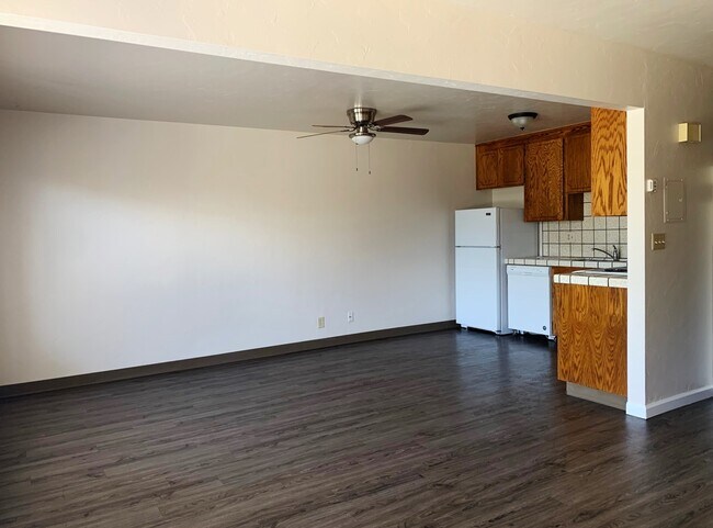 Building Photo - 1431 Diablo Dr