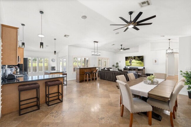 Foto del edificio - 14615 N 22nd Ln