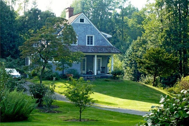 Building Photo - 95 Rockland Rd