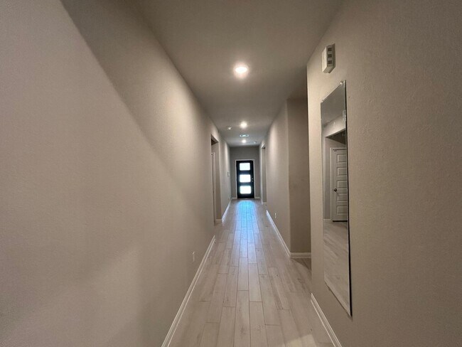 Foto del edificio - 1130 Muscadine Hollow Ln