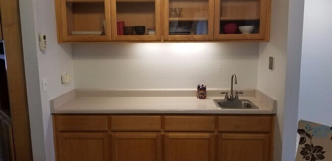 Foto del edificio - 3 br, 2 bath House - 1817 Renoir Avenue