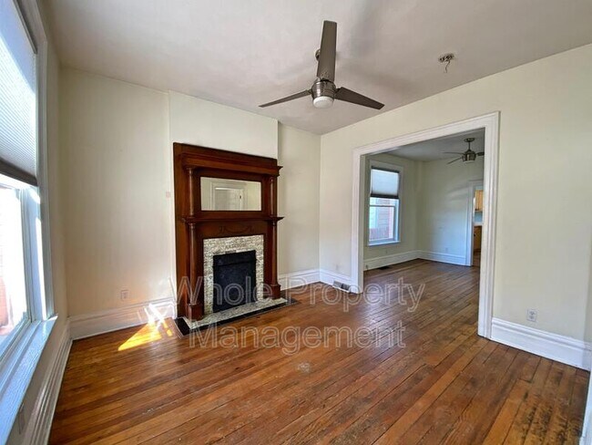 Building Photo - 723 30th St