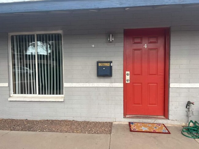 Foto del edificio - 3002 E McKinley St