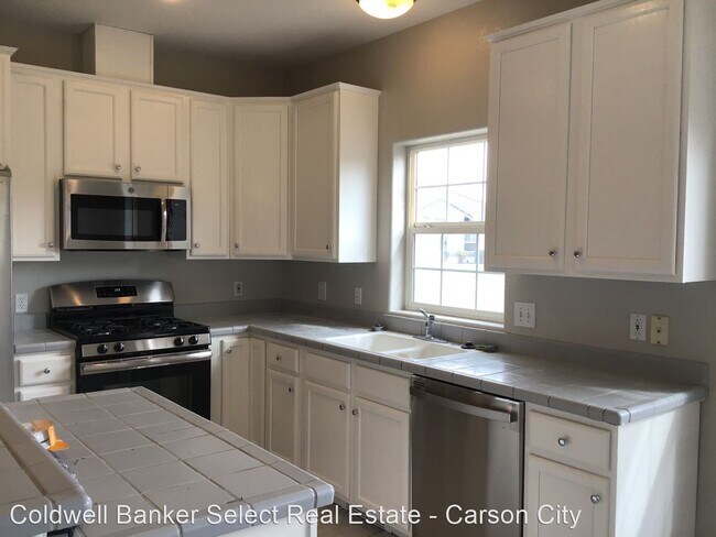 Foto del edificio - 3 br, 2.5 bath House - 1510 Empire Ranch Road