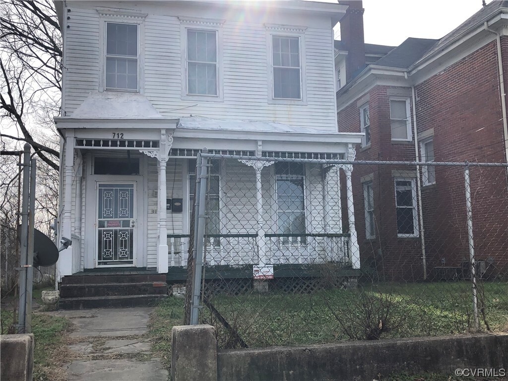 712 W Washington St, Petersburg, VA 23803 Townhome Rentals in