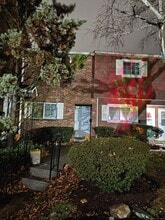 Building Photo - 9 Patricia Rd