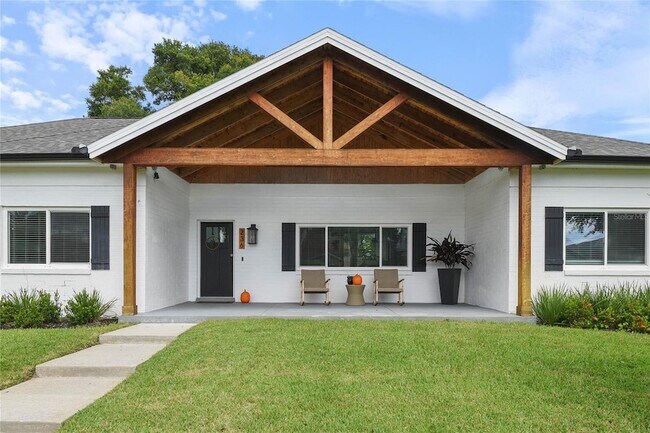 Foto del edificio - 236 Rippling Ln