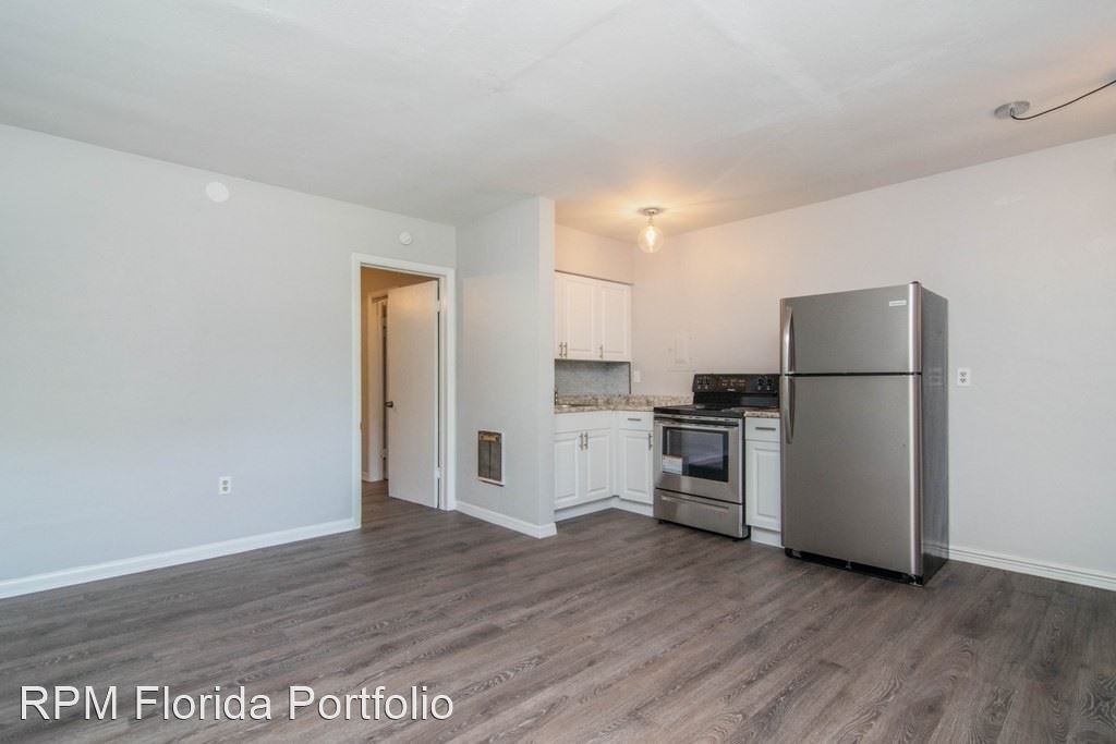 Foto principal - 5929 N Rome Ave