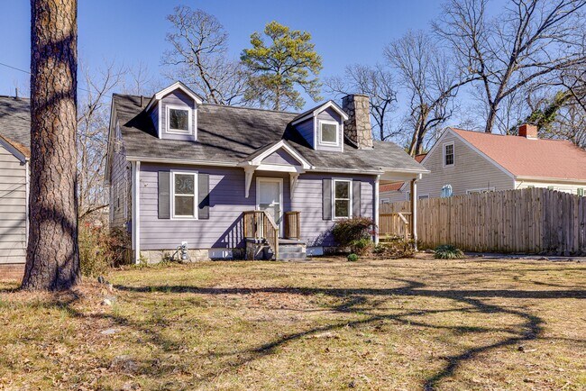 Building Photo - Newly Renovated 3BR/1BTH with Loft for Rent!