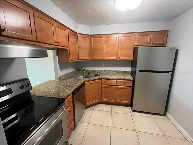 Foto del edificio - 2650 Coconut Bay Ln