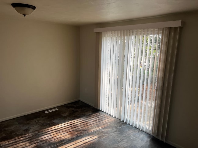 Building Photo - 59 Soltis Drive