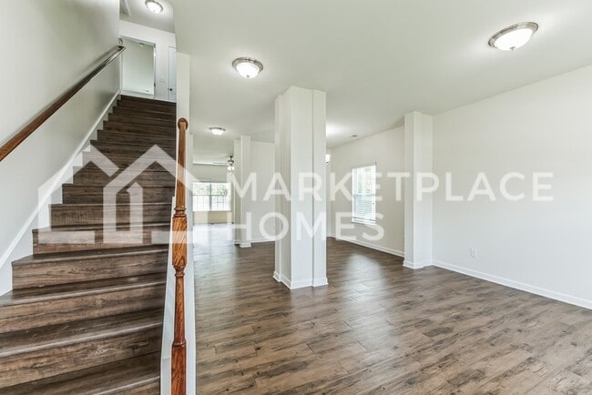 Building Photo - 2330 McCampbell Wells Way