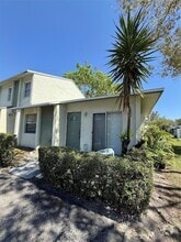Building Photo - 873 Crystal Lake Dr