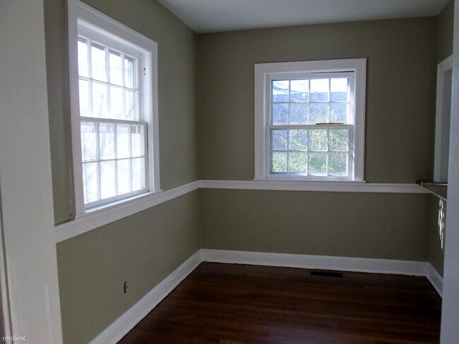 Foto del edificio - 2 br, 1 bath House - 932 Carr St