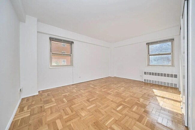 Foto del edificio - 115 Ashland Pl